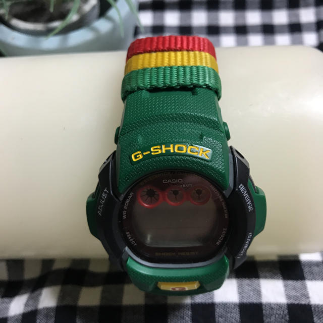 G-SHOCK(ジーショック)のGショック  「Rastafarian（ラスタファリアン）」シリーズ。 メンズの時計(腕時計(デジタル))の商品写真