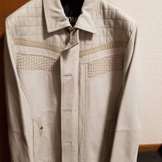 バラシ(Barassi)のbarassi バラシ 白レザージャケット 【超大幅値下げ品！】(レザージャケット)