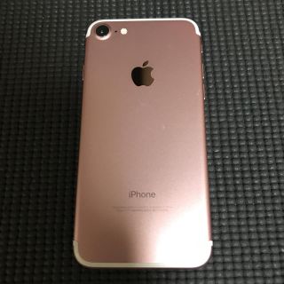 アイフォーン(iPhone)のiPhone7 32gb ピンク au(スマートフォン本体)