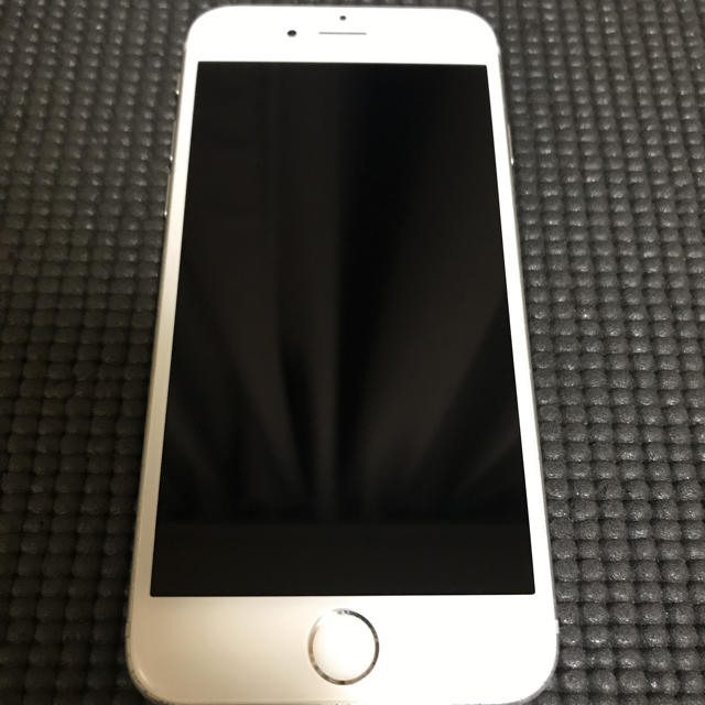 新品日本製 iPhone - iPhone6s 64gb au シルバーの通販 by 源蔵's shop|アイフォーンならラクマ 超特価定番
