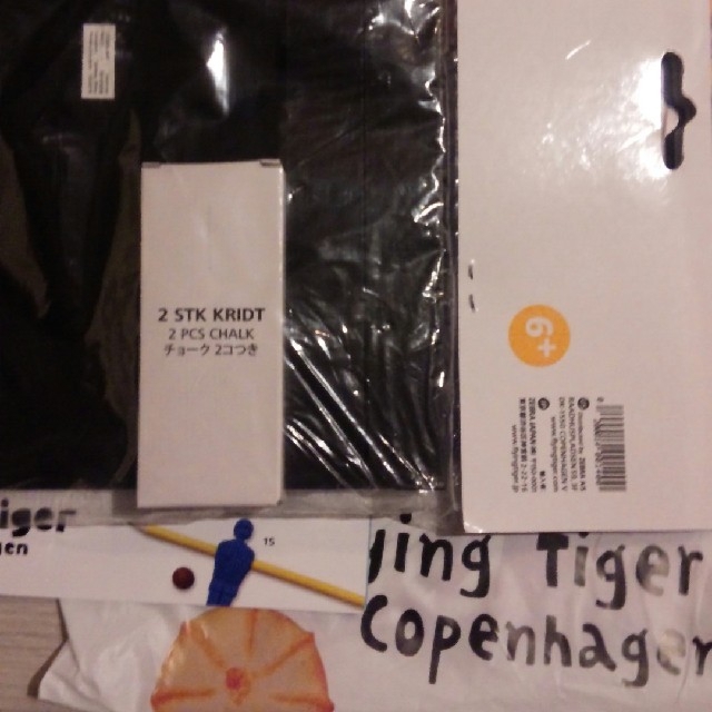 Flying Tiger Copenhagen(フライングタイガーコペンハーゲン)の【追跡郵便送料込み】フライングタイガー☆カチンコ インテリア/住まい/日用品のインテリア小物(ウェルカムボード)の商品写真