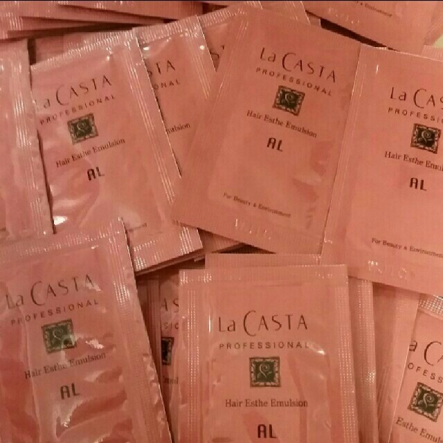 La CASTA(ラカスタ)の60ml ラカスタ　プロフェッショナル　La Casta エマルジョンヘアオイル コスメ/美容のヘアケア/スタイリング(ヘアケア)の商品写真