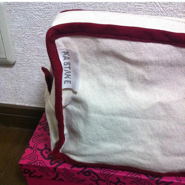 Kastane(カスタネ)のカスタネ♡ポーチ♡ レディースのバッグ(ハンドバッグ)の商品写真