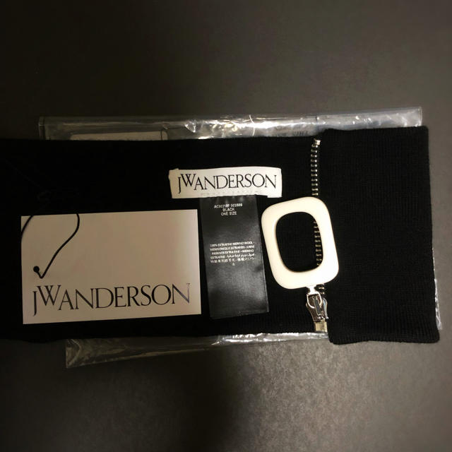 J.W.ANDERSON(ジェイダブリューアンダーソン)のJ.W.Anderson Zip Neckband Black メンズのファッション小物(ネックウォーマー)の商品写真