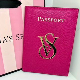 ヴィクトリアズシークレット(Victoria's Secret)のヴィクトリアシークレット パスポートケース 新品(パスケース/IDカードホルダー)