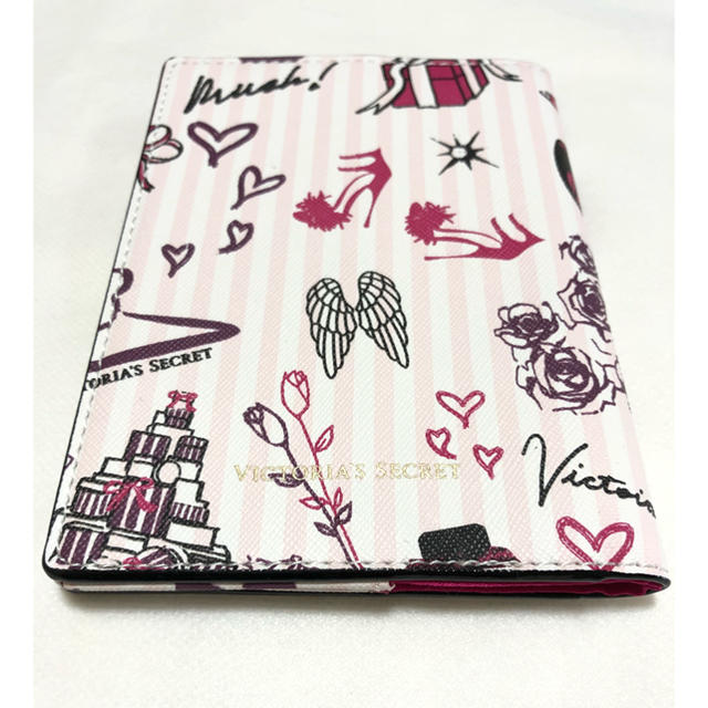 Victoria's Secret(ヴィクトリアズシークレット)のヴィクトリアシークレット パスポートケース 新品 レディースのファッション小物(パスケース/IDカードホルダー)の商品写真