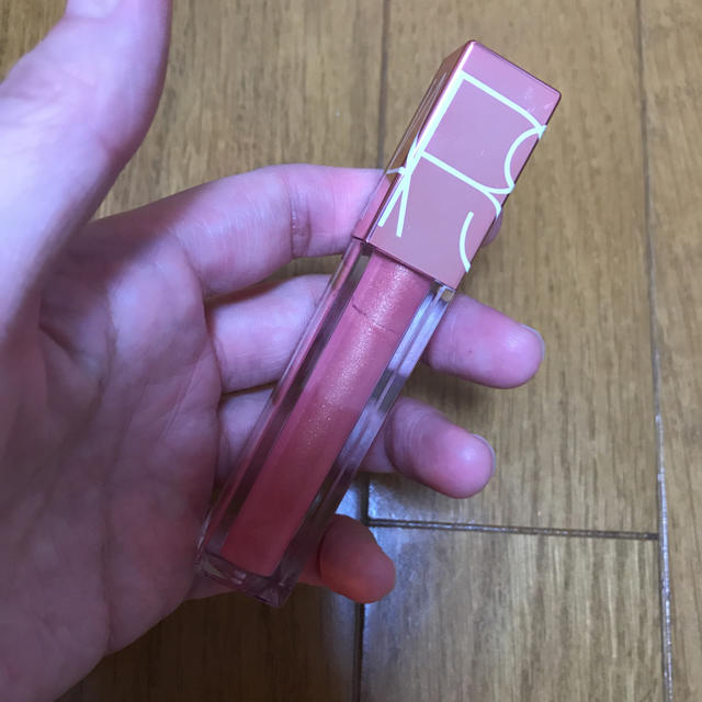 NARS(ナーズ)のNARS フルビニールラッカー ORGASM コスメ/美容のベースメイク/化粧品(リップグロス)の商品写真