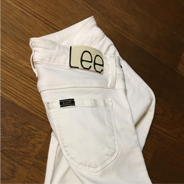 Lee(リー)のLee ホワイトデニム スキニー レディースのパンツ(デニム/ジーンズ)の商品写真