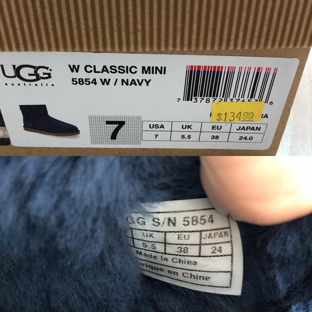 UGG(アグ)のUGG クラシックミニ NAVY❣️ レディースの靴/シューズ(ブーツ)の商品写真