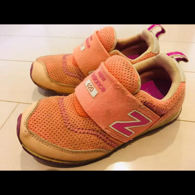 New Balance(ニューバランス)のニューバランス  靴 キッズ/ベビー/マタニティのキッズ靴/シューズ(15cm~)(スニーカー)の商品写真