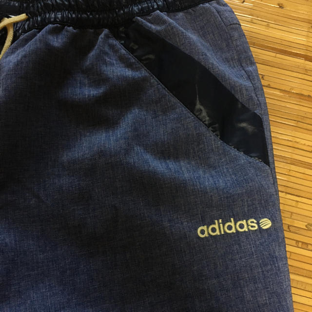 adidas(アディダス)のadidasデニム風パンツ レディースのパンツ(カジュアルパンツ)の商品写真