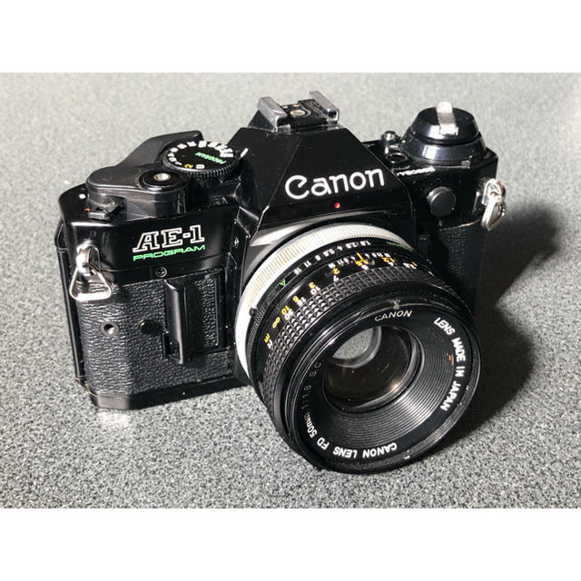 Canon(キヤノン)のcanon ae-1 フィルムカメラ fd 50mm f1.8 スマホ/家電/カメラのカメラ(フィルムカメラ)の商品写真