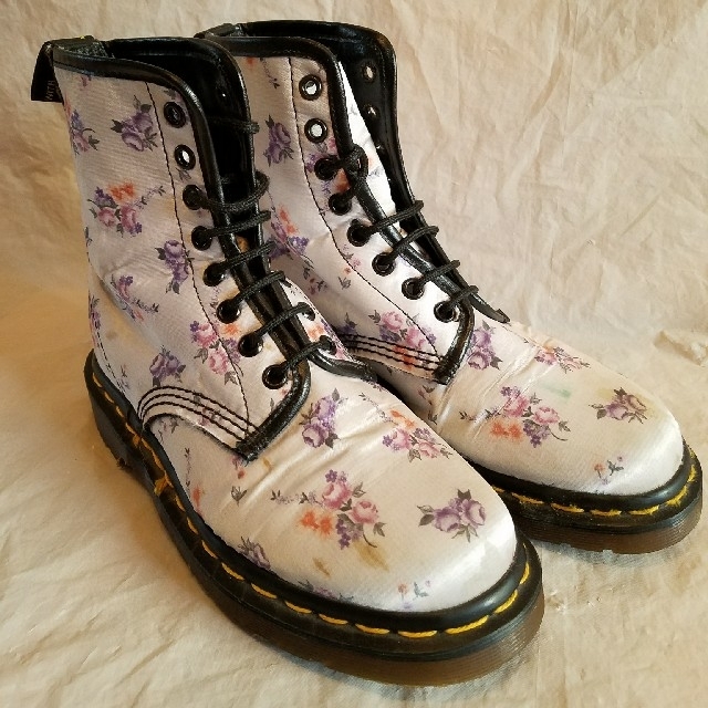 Dr.Martens(ドクターマーチン)のドクターマーチン 英国製 旧タグ レディースの靴/シューズ(ブーツ)の商品写真