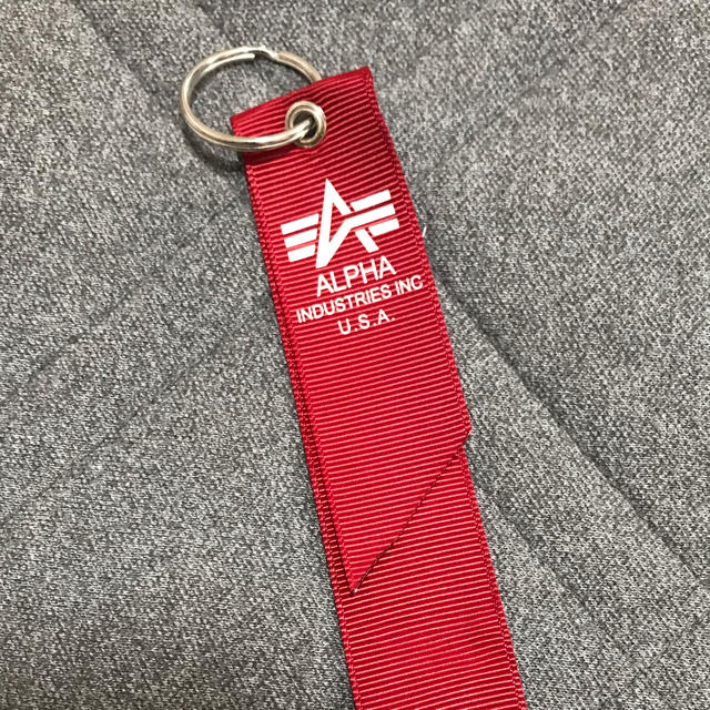 ALPHA INDUSTRIES(アルファインダストリーズ)のALPHA MA-1 赤タグ メンズのファッション小物(キーホルダー)の商品写真