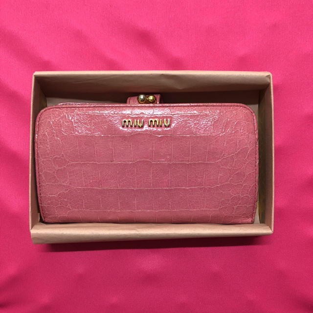 miumiu(ミュウミュウ)のミュウミュウ クロコ型押しがま口財布 メンズのファッション小物(長財布)の商品写真