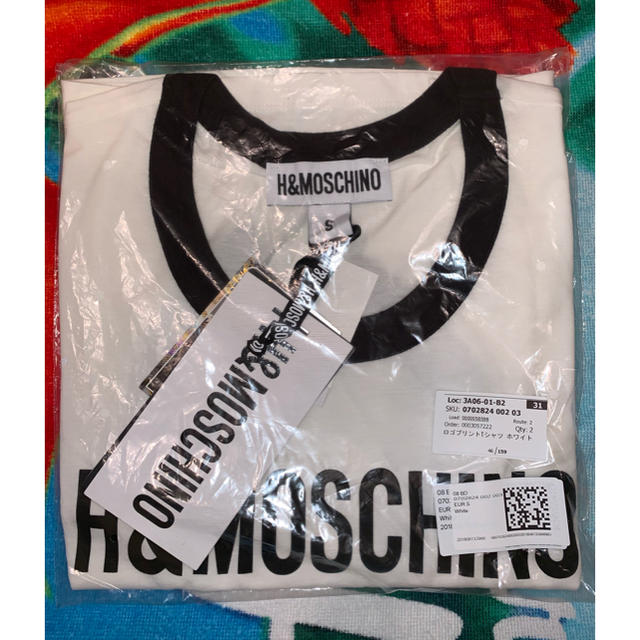 MOSCHINO(モスキーノ)の年内限定値下げSサイズH&M MOSCHINO ロゴプリントTシャツ モスキーノ レディースのトップス(Tシャツ(半袖/袖なし))の商品写真