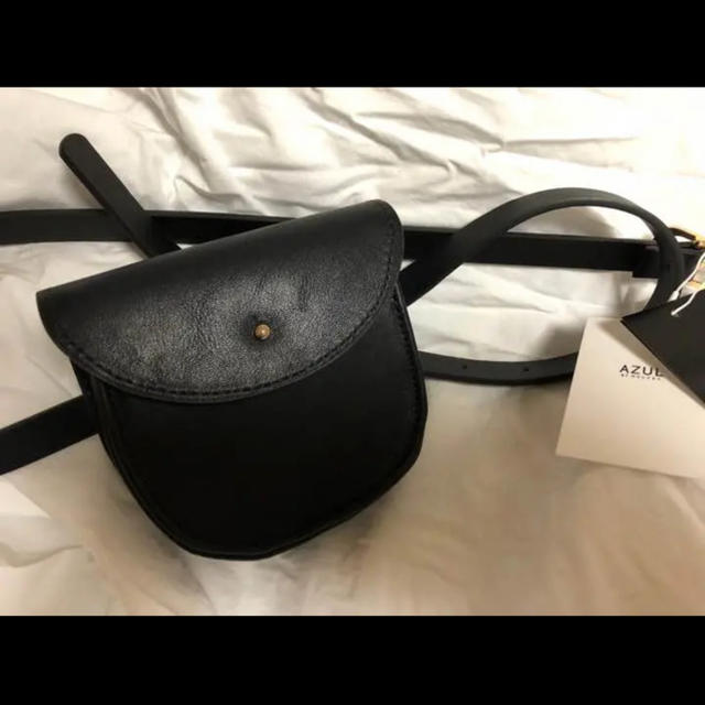 AZUL by moussy(アズールバイマウジー)の【値下げ品】 2WAYウエストポーチベルト レディースのバッグ(ボディバッグ/ウエストポーチ)の商品写真