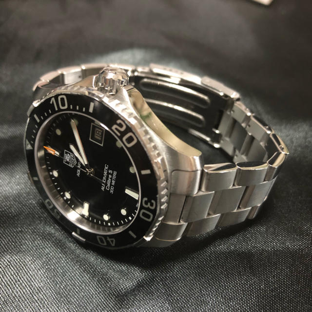 TAG Heuer(タグホイヤー)のタグホイヤー アクアレーサー キャリバー5 自動巻 CALIBRE5 メンズの時計(腕時計(アナログ))の商品写真