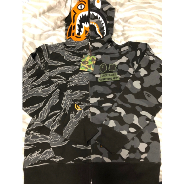 BAPE UNDEFEATED PULLOVER HOODIE　黒　XL