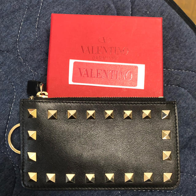 VALENTINO(ヴァレンティノ)のヴァレンティノ  キーケース/パスケース レディースのファッション小物(キーケース)の商品写真