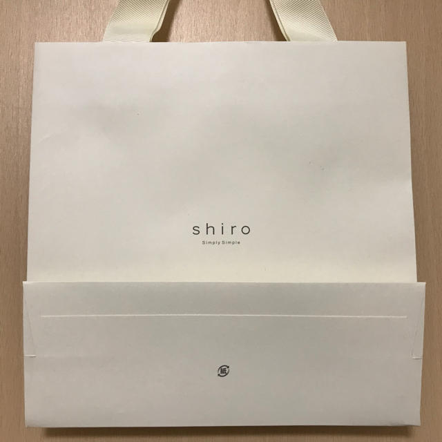 shiro(シロ)のshiro ショップ 袋 紙袋 ショッパー レディースのバッグ(ショップ袋)の商品写真