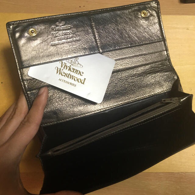 Vivienne Westwood(ヴィヴィアンウエストウッド)のVivienne Westwood ヴィヴィアンウエストウッド 長財布 中古品 レディースのファッション小物(財布)の商品写真