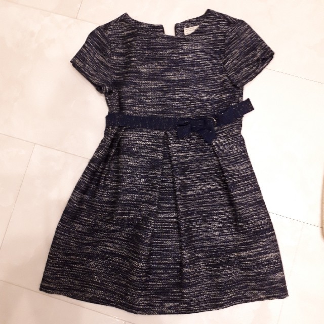 ZARA KIDS(ザラキッズ)のZARAワンピース キッズ/ベビー/マタニティのキッズ服女の子用(90cm~)(ワンピース)の商品写真