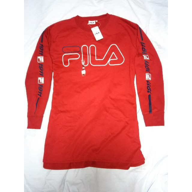 FILA(フィラ)のkiki様M　FILA 長袖Tシャツ 袖にロゴ 赤 レディースのトップス(Tシャツ(長袖/七分))の商品写真