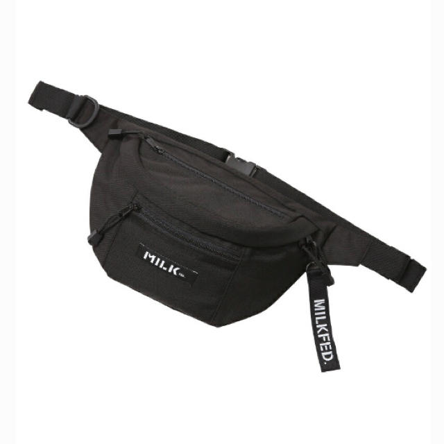 MILKFED.(ミルクフェド)のブラック★ MILKFED mini FANNY PACK LOGO TAG レディースのバッグ(ボディバッグ/ウエストポーチ)の商品写真