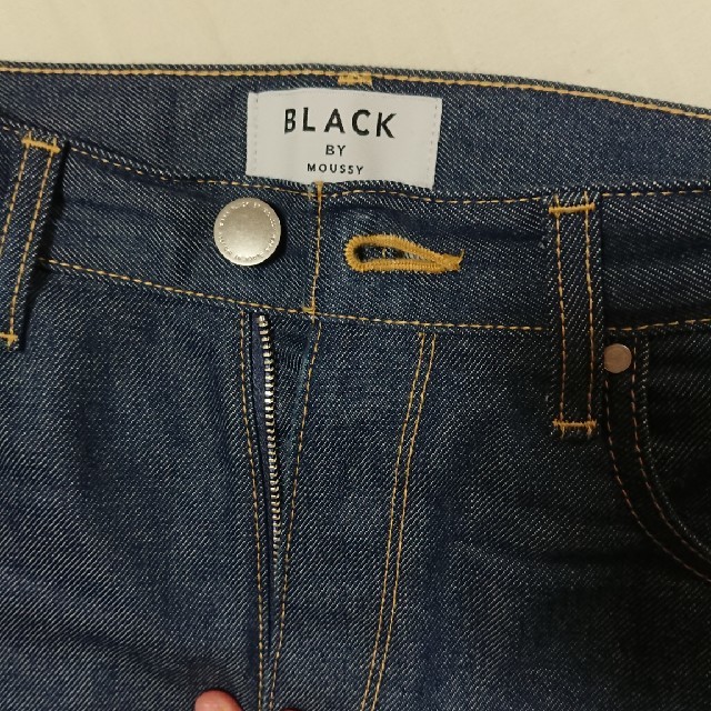 BLACK by moussy(ブラックバイマウジー)のBLACK BY MOUSSY KONA ノンウォッシュデニム  24インチ レディースのパンツ(デニム/ジーンズ)の商品写真