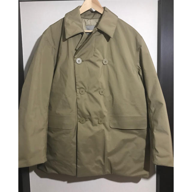 DESCENTE(デサント)の定価63720円 美中古 デサントポーズ ダウンPコート L ベージュ  メンズのジャケット/アウター(ピーコート)の商品写真