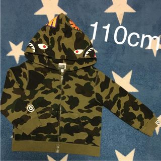 アベイシングエイプ(A BATHING APE)のBAPE  APEKIDS★カモフラ×シャーク スウェットパーカー エイプキッズ(ジャケット/上着)