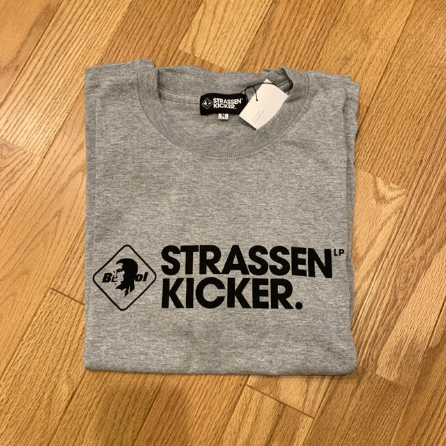 STRASSENKICKER × F.C.R.BのNUMBER10 TEE