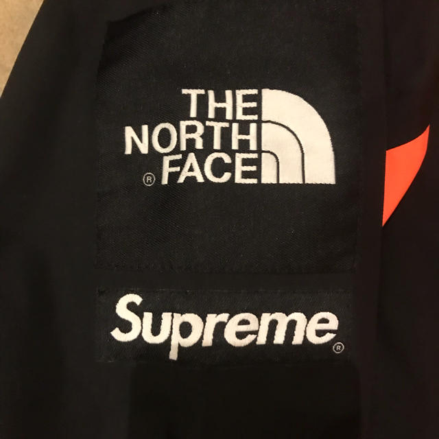 Supreme(シュプリーム)のsupreme the north face power orange S メンズのジャケット/アウター(マウンテンパーカー)の商品写真