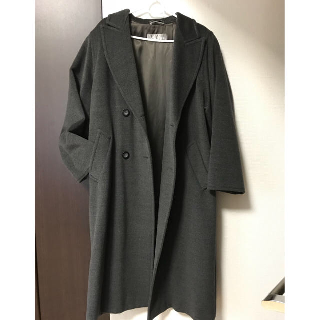 Max Mara(マックスマーラ)のお値下げ‼︎マックスマーラ。シルバータグ。ロングコート。 レディースのジャケット/アウター(ロングコート)の商品写真