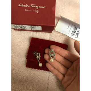 サルヴァトーレフェラガモ(Salvatore Ferragamo)のサルヴァトーレフェラガモ パール ピアス(ピアス)