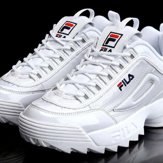 FILA(フィラ)のFILA ディスラプター レディースの靴/シューズ(スニーカー)の商品写真