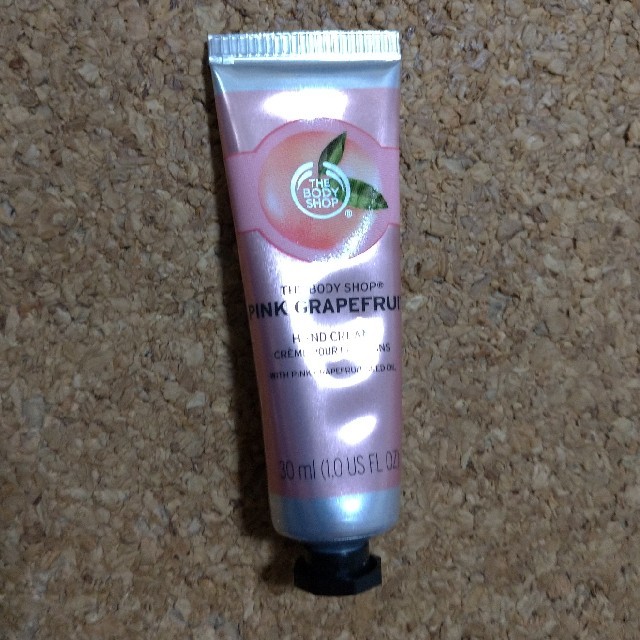 THE BODY SHOP(ザボディショップ)のボディショップ　ハンドクリーム　ピンクグレープフルーツ コスメ/美容のボディケア(ハンドクリーム)の商品写真