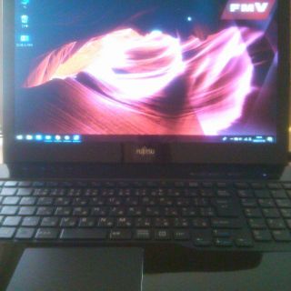 富士通 FMVWA3A27B(i7-6700HQ メモリ8G SSD256G)(ノートPC)