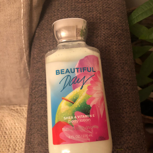 Bath & Body Works(バスアンドボディーワークス)のバス&ボディワークスのボディクリームバラ売り コスメ/美容のボディケア(ボディクリーム)の商品写真