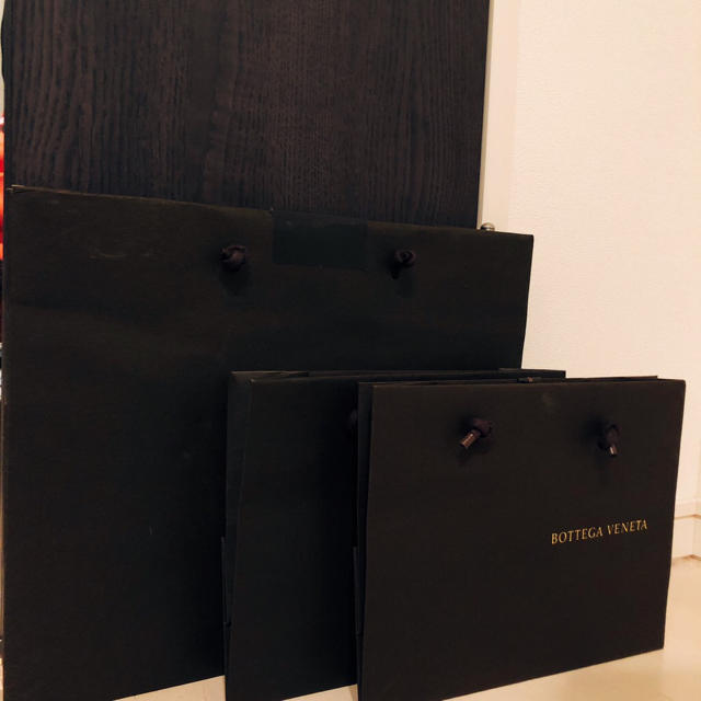 Bottega Veneta(ボッテガヴェネタ)のBOTTEGA VENETA ショップバッグ3枚セット レディースのバッグ(ショップ袋)の商品写真