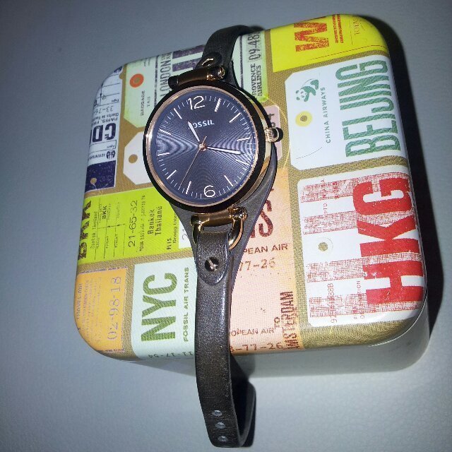 FOSSIL(フォッシル)のBisuko様専用出品 レディースのファッション小物(腕時計)の商品写真