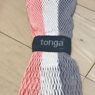 トンガ(tonga)の女性におススメ！   トンガ XS  ブロッサムストライプ(抱っこひも/おんぶひも)