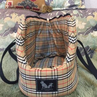 バーバリー(BURBERRY)の BURBERRY 廃盤 犬キャリーバック(犬)