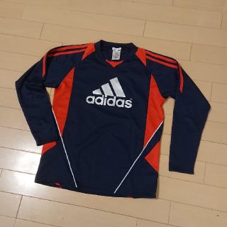 アディダス(adidas)のadidas 長袖シャツ🎵(Tシャツ/カットソー)