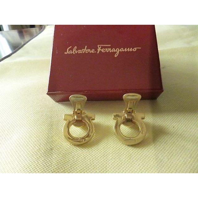 Salvatore Ferragamo(サルヴァトーレフェラガモ)のhn様　専用！ レディースのアクセサリー(イヤリング)の商品写真