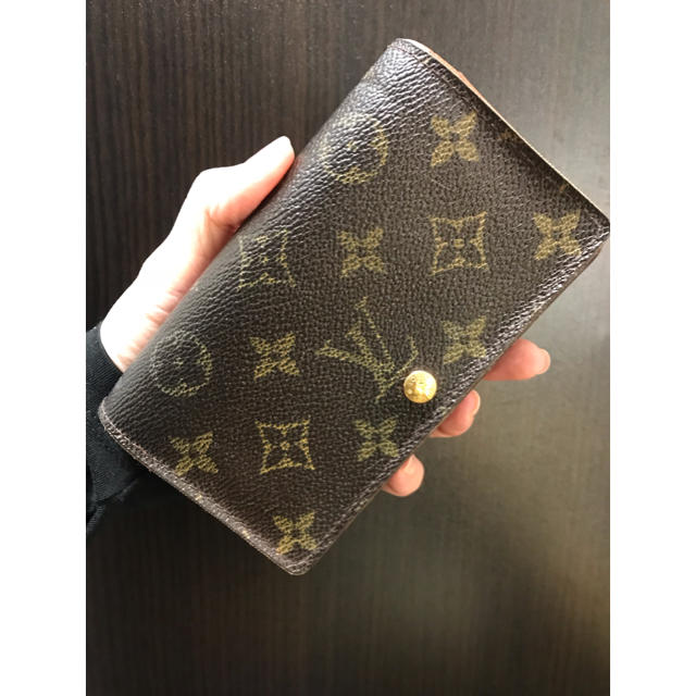 正規品【新型・なかなか綺麗】LOUIS VUITTON L字 折り財布