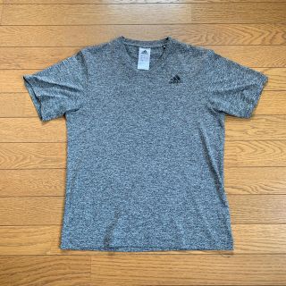 アディダス(adidas)のadidas  メンズ  Ｔシャツ Sサイズ  グレー 中古 値下げ(ウェア)