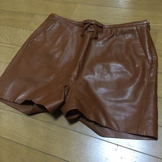 ミュベールワーク(MUVEIL WORK)のMuveil ミュベール レザー ショートパンツ(ショートパンツ)