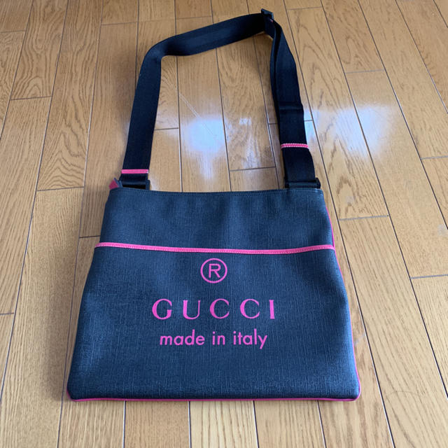 Gucci(グッチ)のなるさん様専用グッチバック、美品 レディースのバッグ(ショルダーバッグ)の商品写真